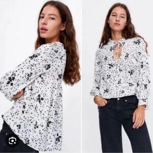 Zara size L woman White and Black Tie Front Blouse with Bib Collar